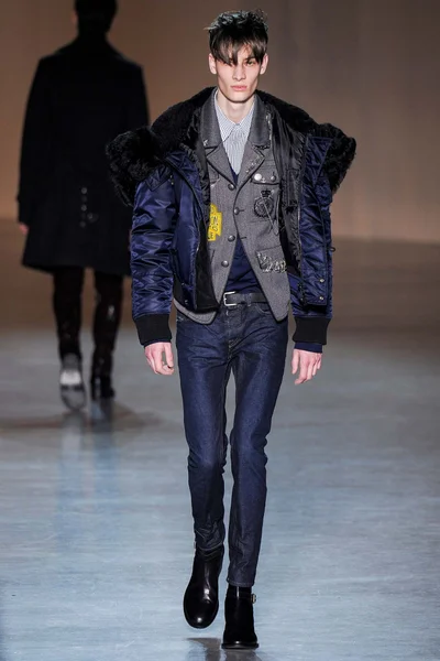 Look 27